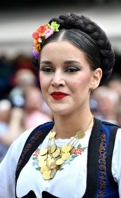 Festiwalowy korowód na Krupówkach