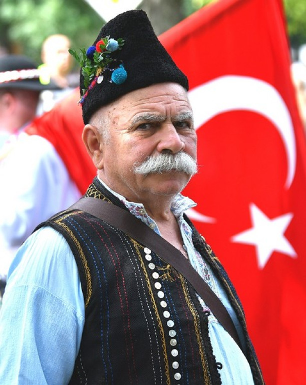 Festiwalowy korowód na Krupówkach