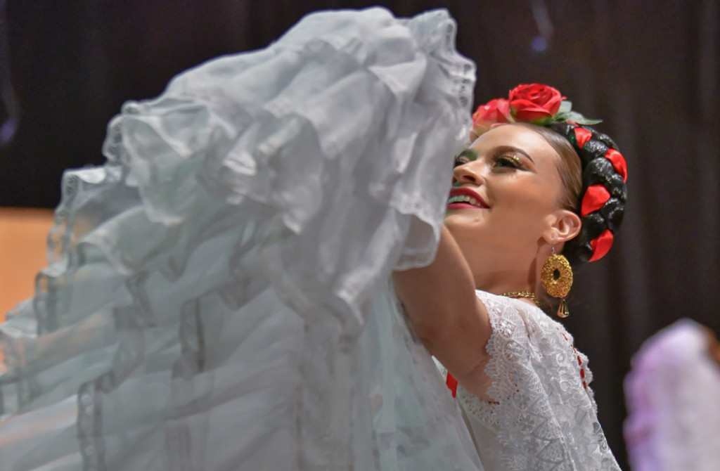 Rewia żywiołów na festiwalowej scenie