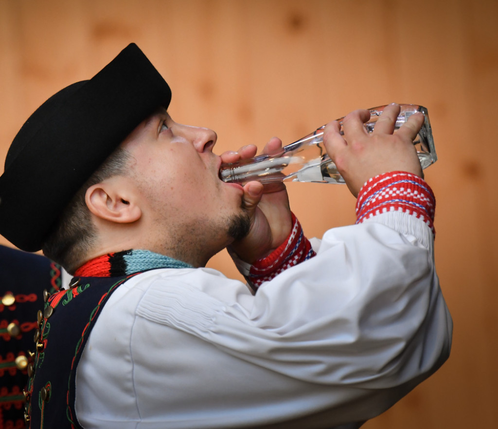 Rewia żywiołów na festiwalowej scenie