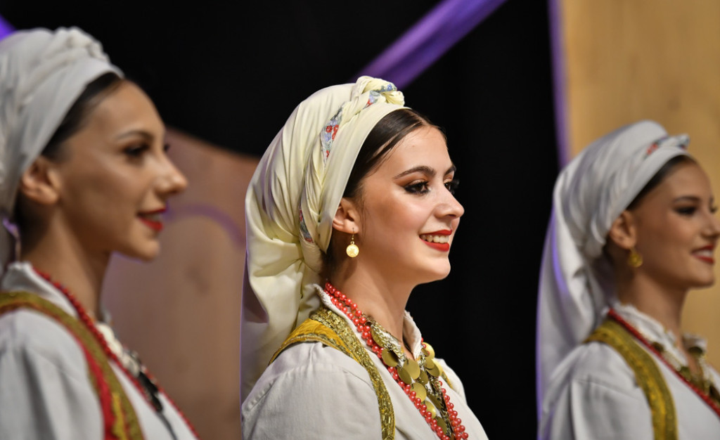 Rewia żywiołów na festiwalowej scenie
