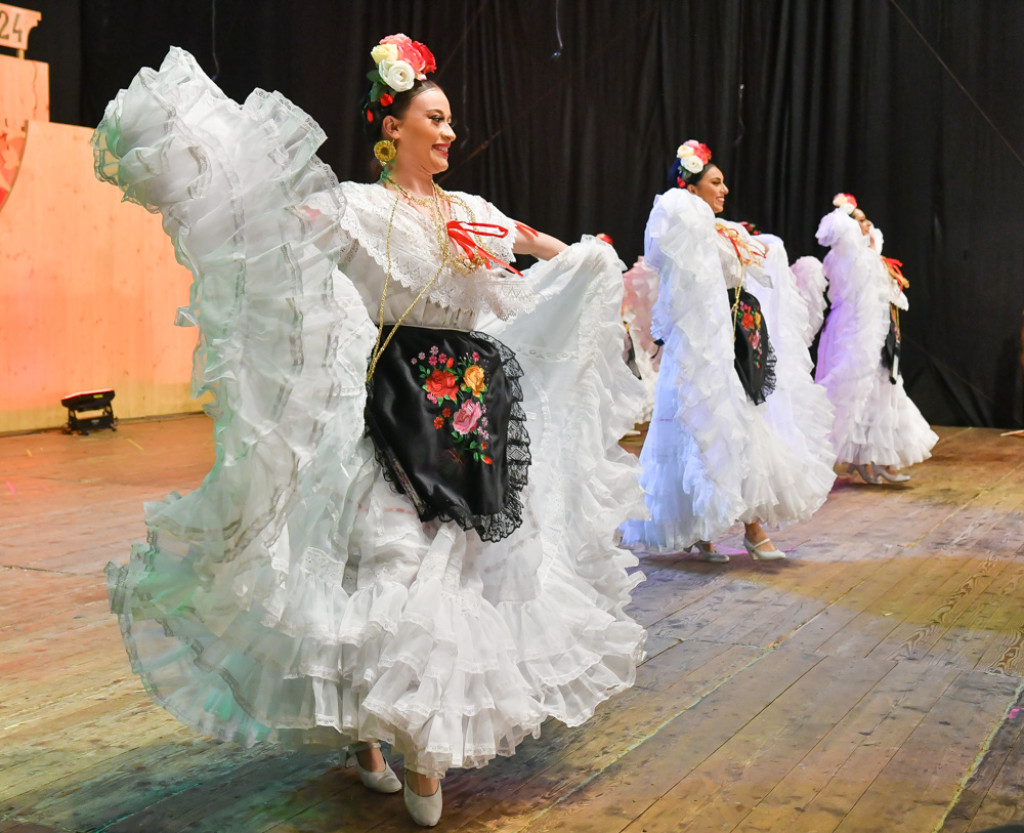 Rewia żywiołów na festiwalowej scenie
