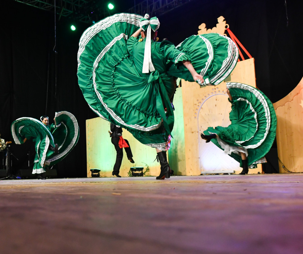 Rewia żywiołów na festiwalowej scenie