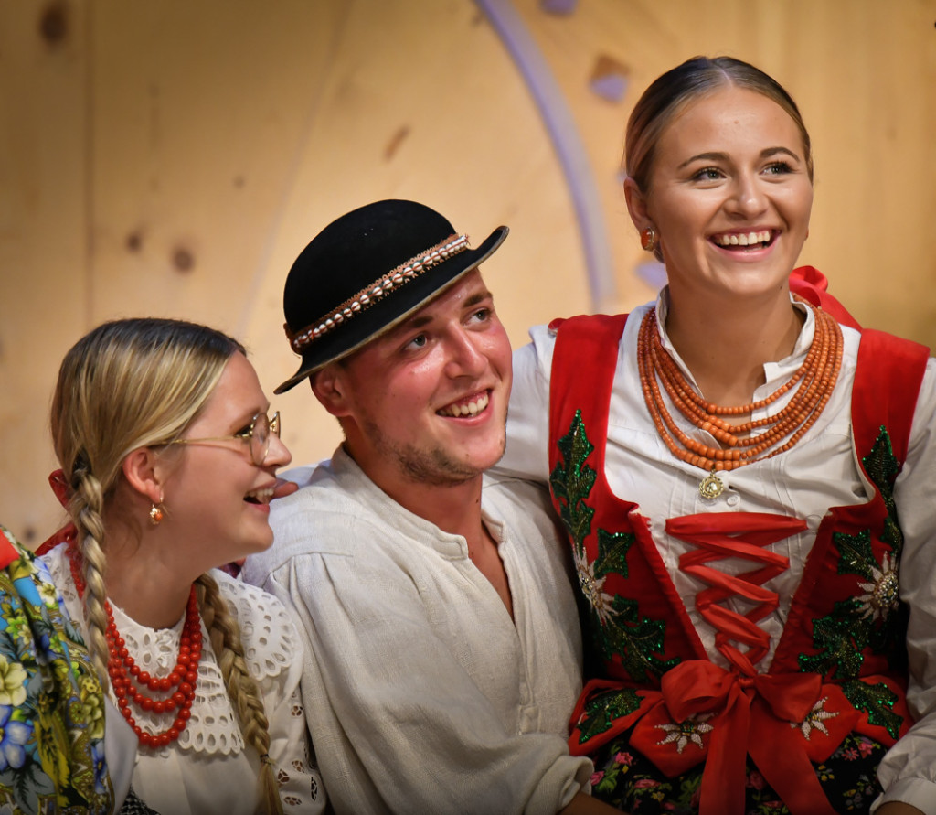 Rewia żywiołów na festiwalowej scenie