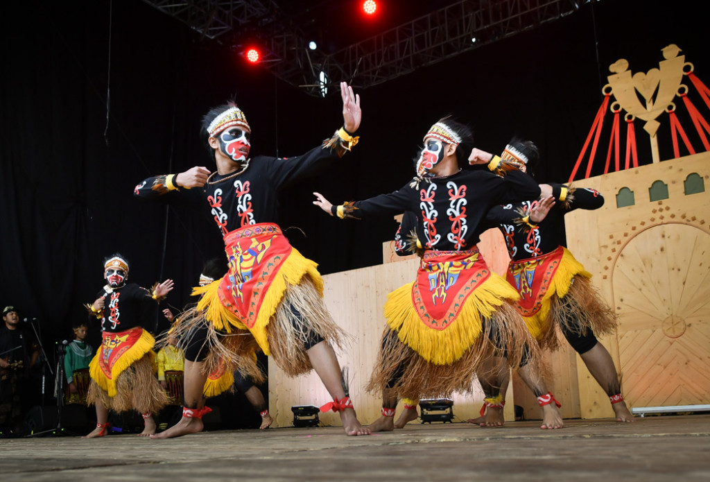 Rewia żywiołów na festiwalowej scenie