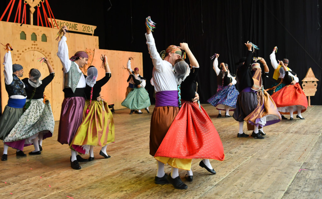 Rewia żywiołów na festiwalowej scenie