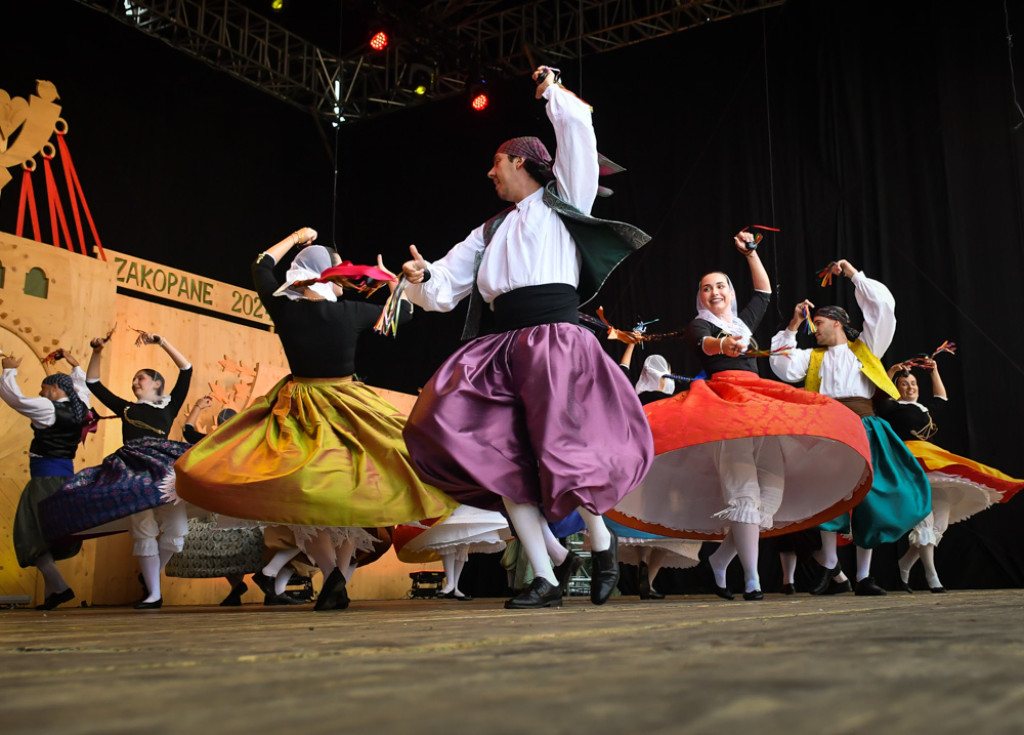 Rewia żywiołów na festiwalowej scenie