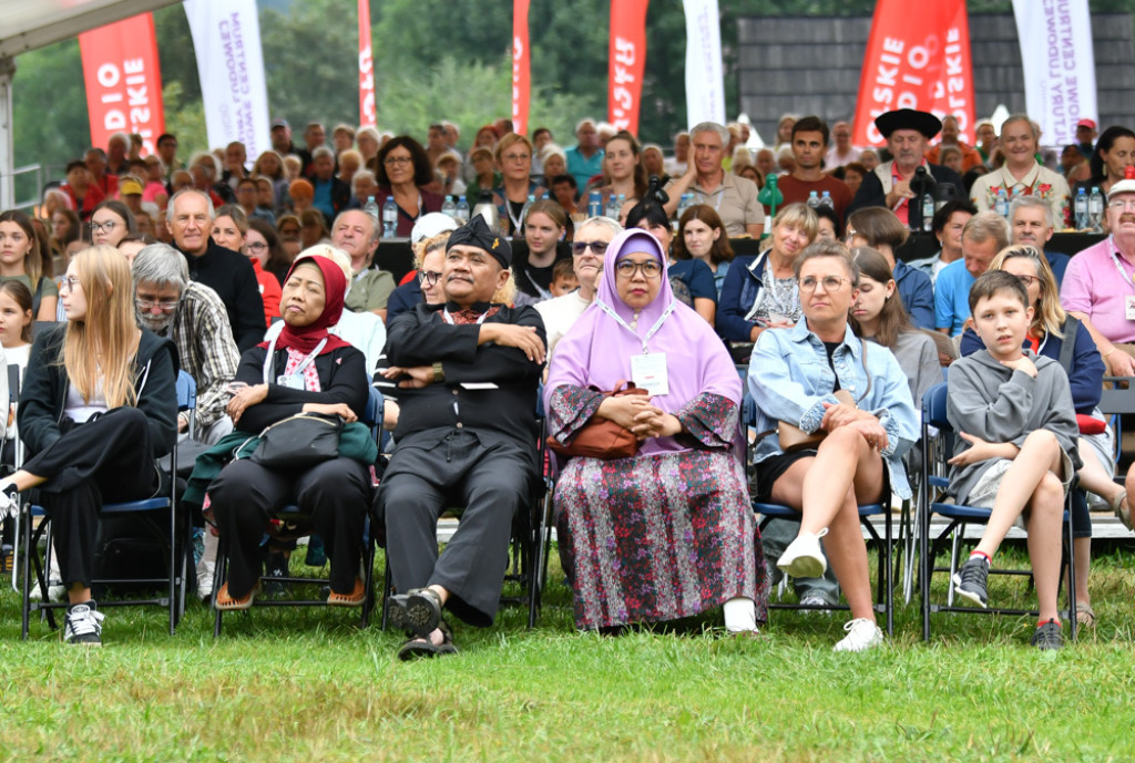 Rewia żywiołów na festiwalowej scenie