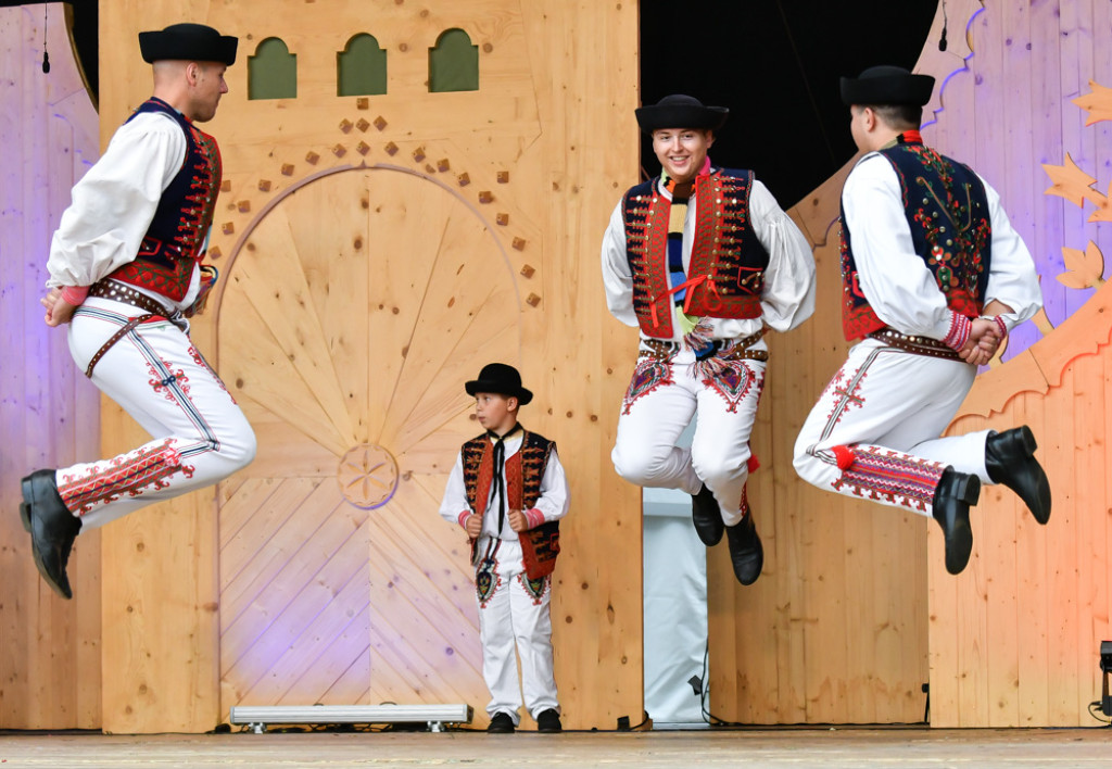 Rewia żywiołów na festiwalowej scenie