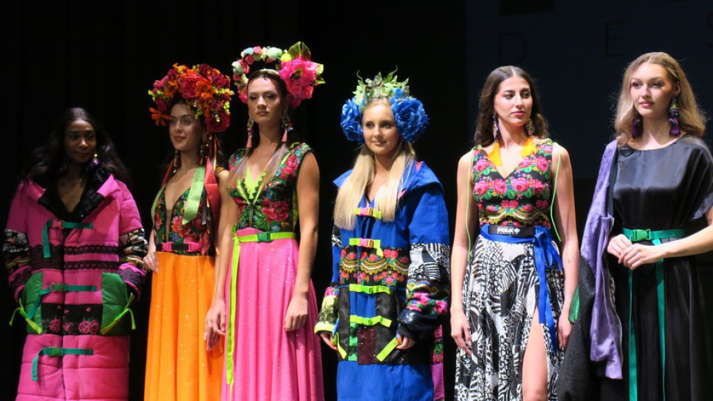 Moda i biżuteria w Witkacym