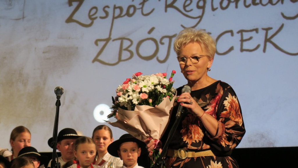 Zbójnicek ze Zębu tańczy, śpiewa i gra już 60 lat