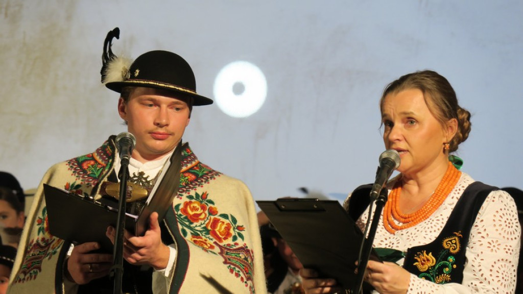 Zbójnicek ze Zębu tańczy, śpiewa i gra już 60 lat