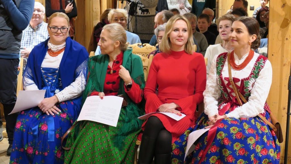 Noworoczne kolędowanie w Czerwony Dworze