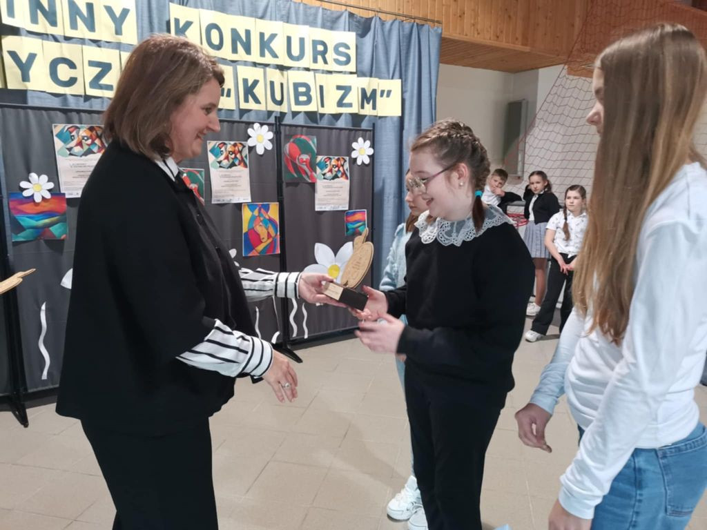 Młodzi artyści i ich wizje kubizmu