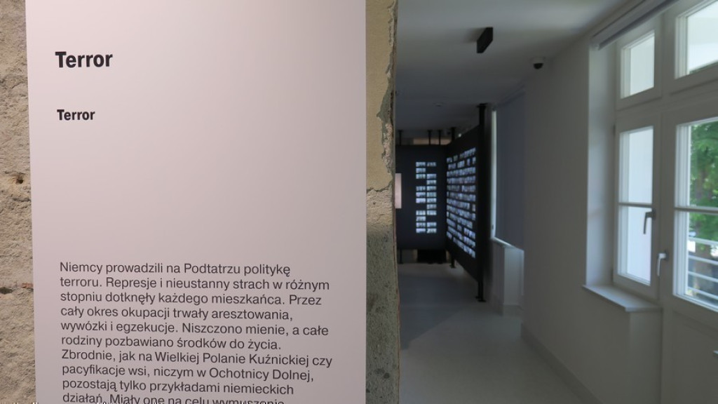 Palace, Katownia Podhala i brama do Auschwitz