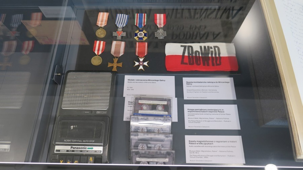 Palace, Katownia Podhala i brama do Auschwitz