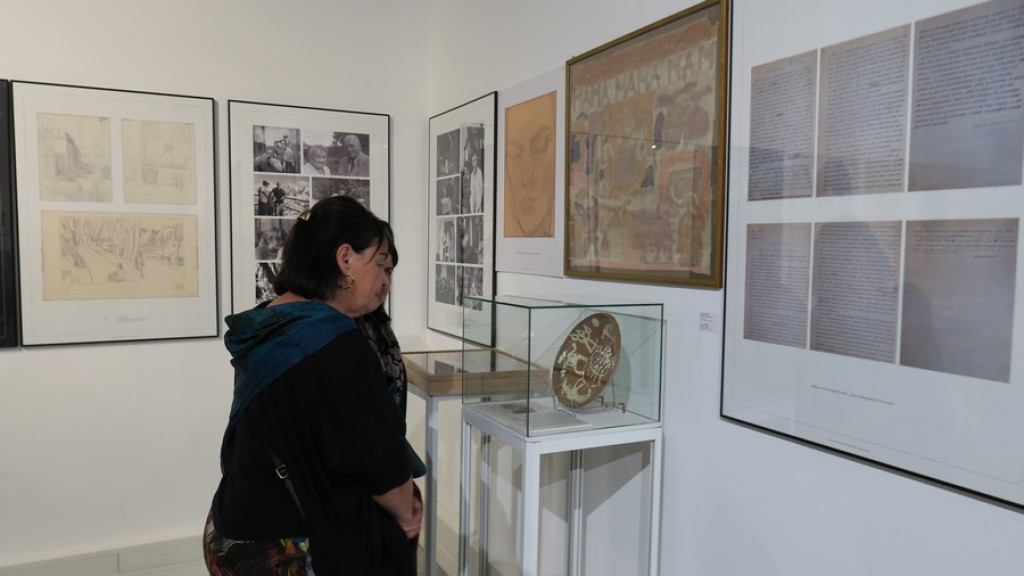 Szesnaście kobiet w Miejskiej Galerii Sztuki