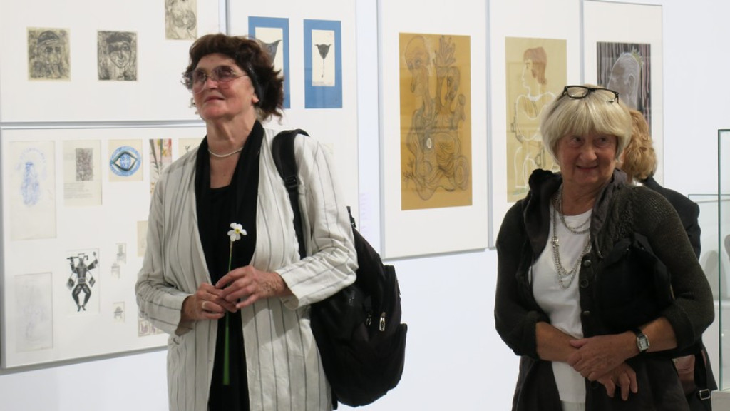 Szesnaście kobiet w Miejskiej Galerii Sztuki
