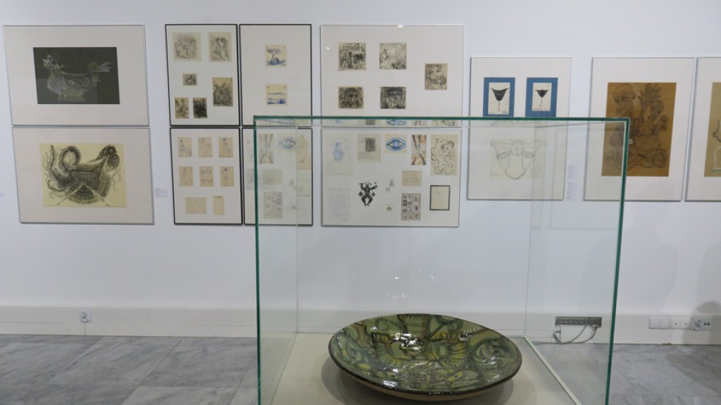Szesnaście kobiet w Miejskiej Galerii Sztuki
