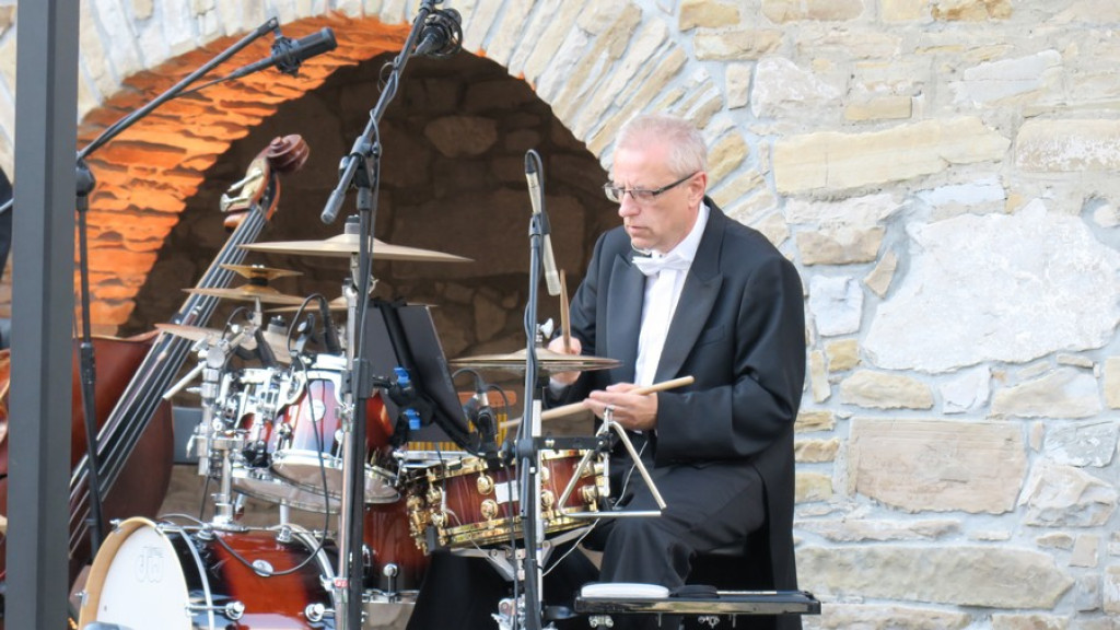 Orkiestra Arte Symfoniko w Czerwonym Dworze