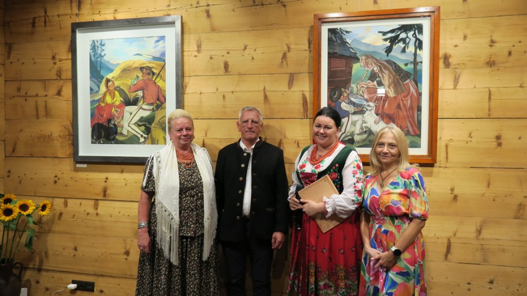 Góralski świat Zofii Stryjeńskiej w Czerwonym Dworze