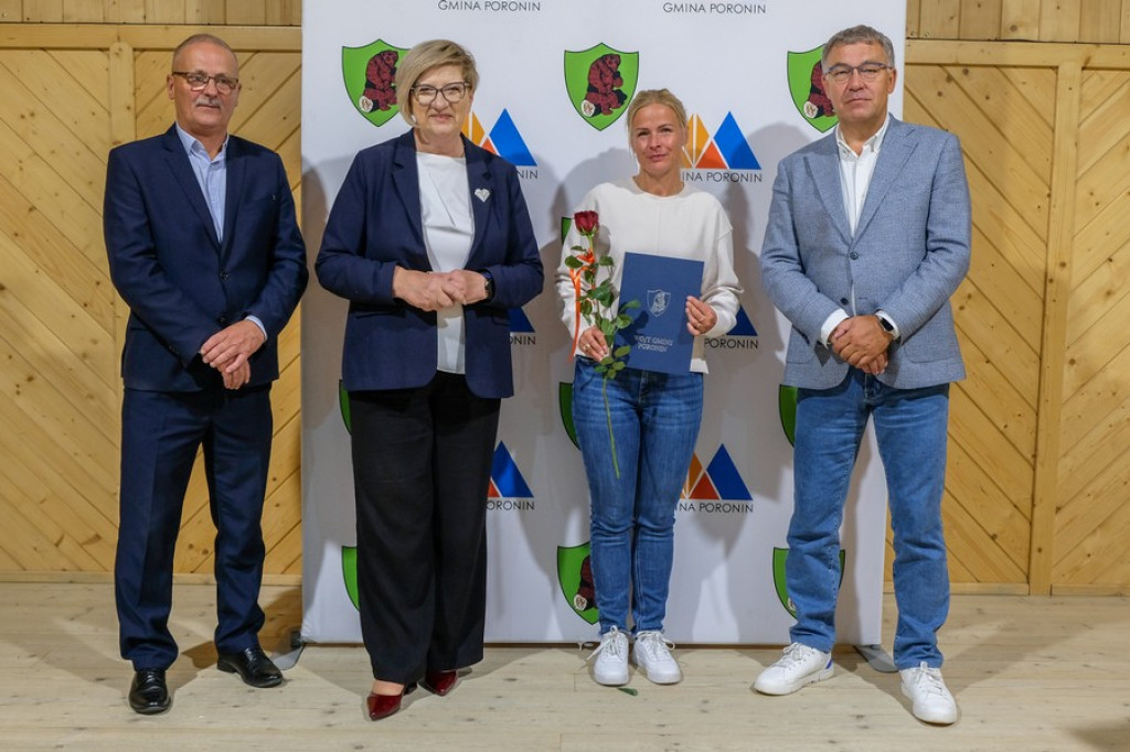 Nauczyciele i sportowcy docenieni w Poroninie