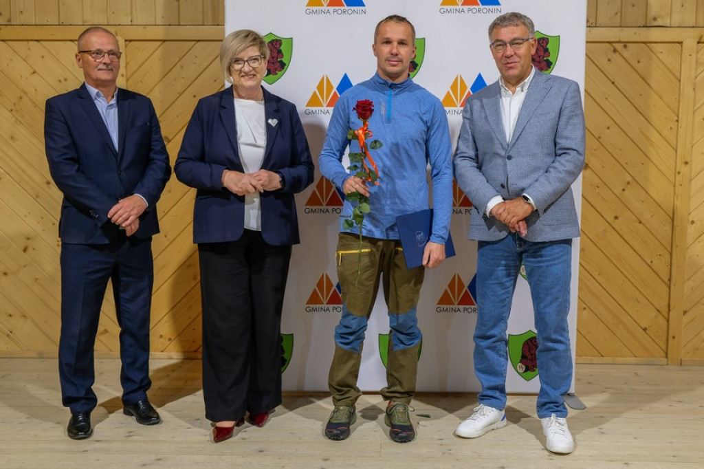 Nauczyciele i sportowcy docenieni w Poroninie