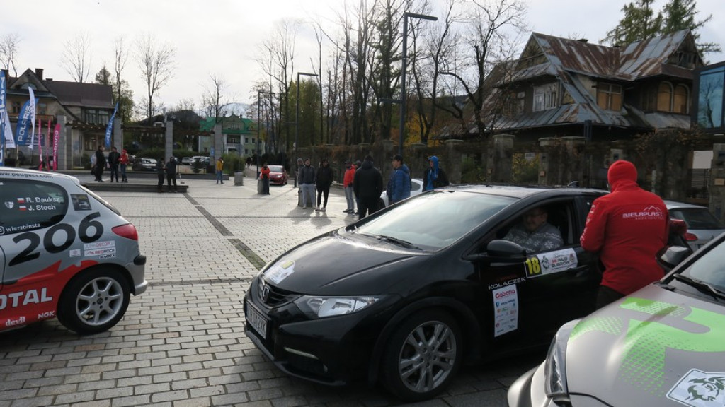 Z Placu Niepodległości na podhalańskie drogi