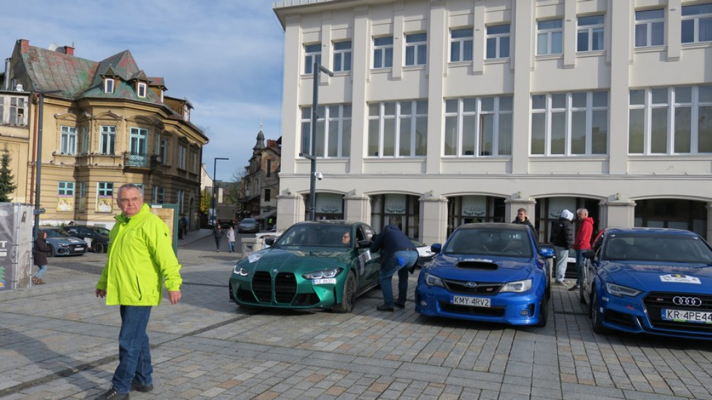Z Placu Niepodległości na podhalańskie drogi