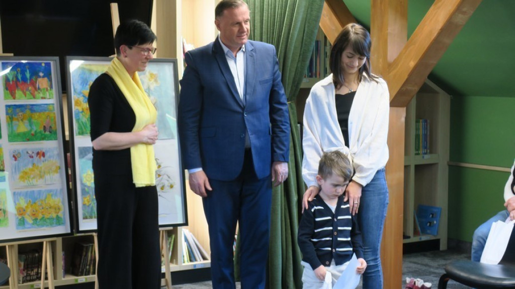 Żółty żonkil nadzieją dla hospicjum