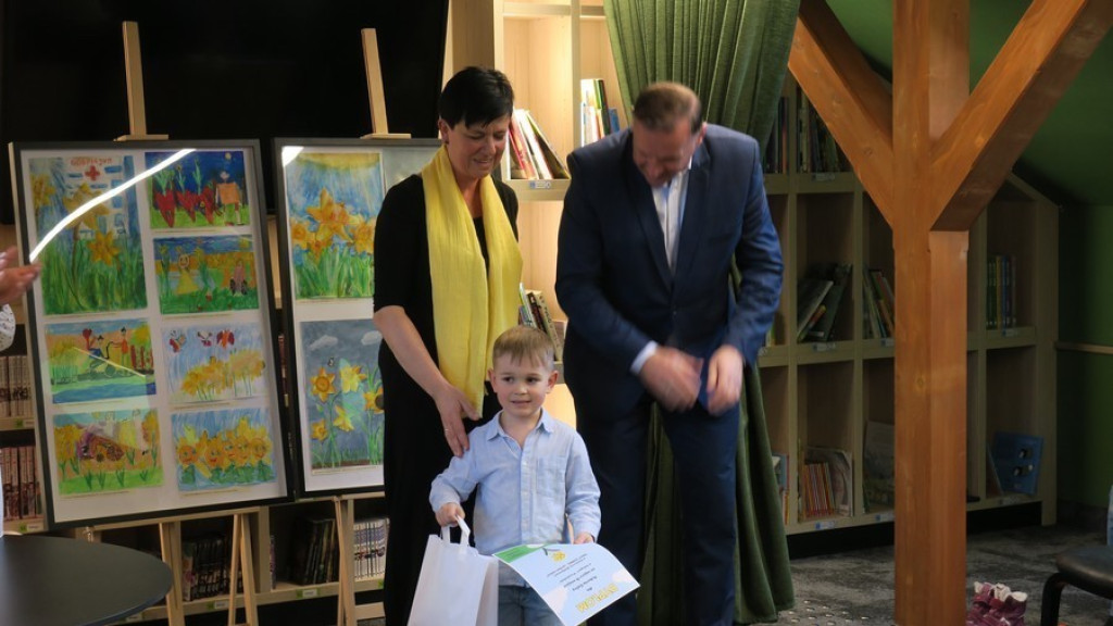 Żółty żonkil nadzieją dla hospicjum