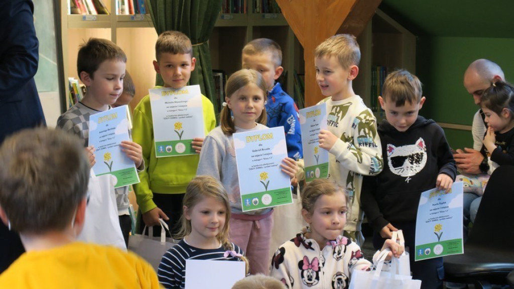 Żółty żonkil nadzieją dla hospicjum