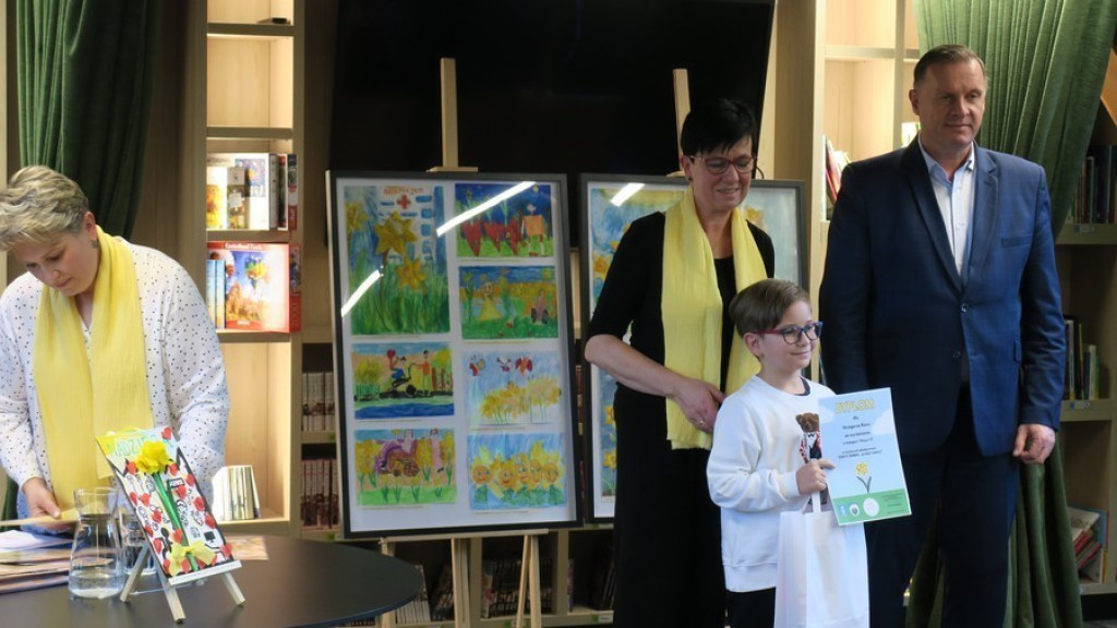 Żółty żonkil nadzieją dla hospicjum