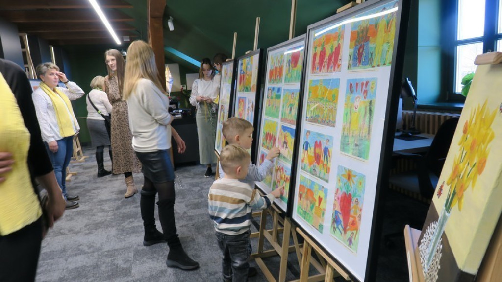 Żółty żonkil nadzieją dla hospicjum