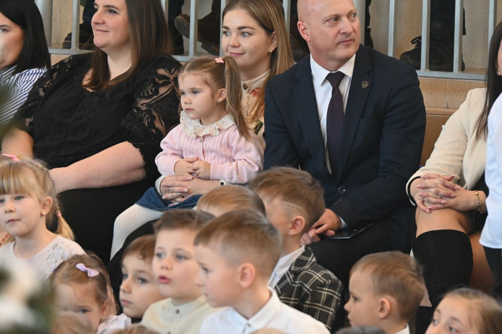 Dziadkowie, wnukowie, radość