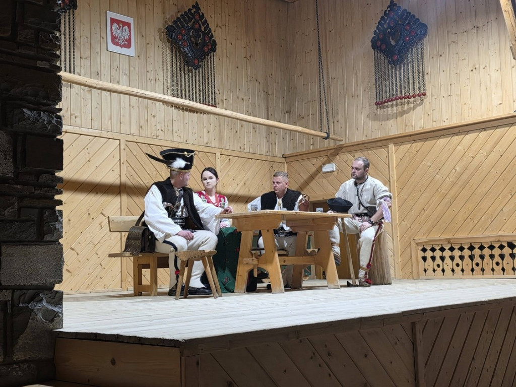Kabaretowo-teatralne ferie w Poroninie za nami