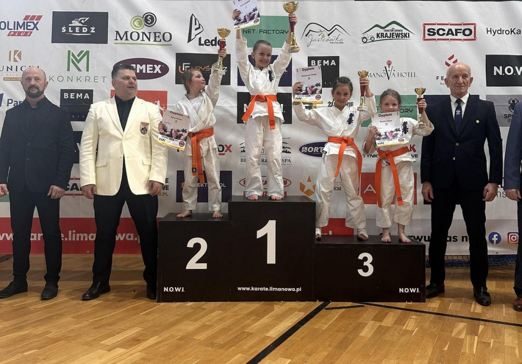 Medalowy Pierwszy Krok wojowników z Czerwiennego