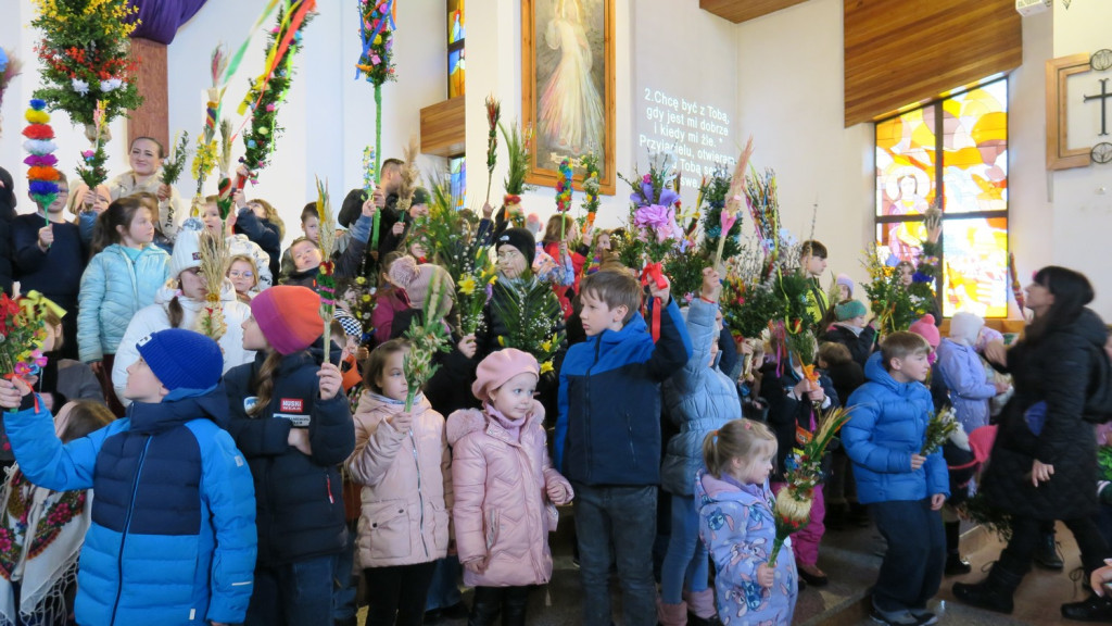 Najpiękniejsze palmy w Kościele Św. Krzyża w Zakopanem