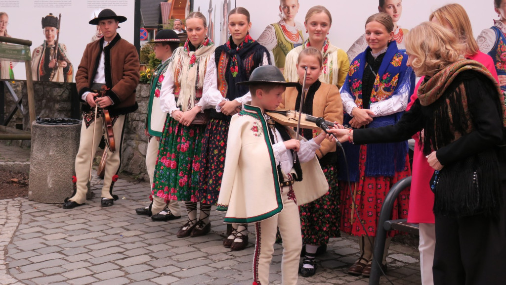 Harda młodość pod chmurką