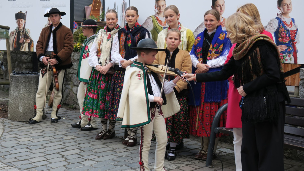 Harda młodość pod chmurką