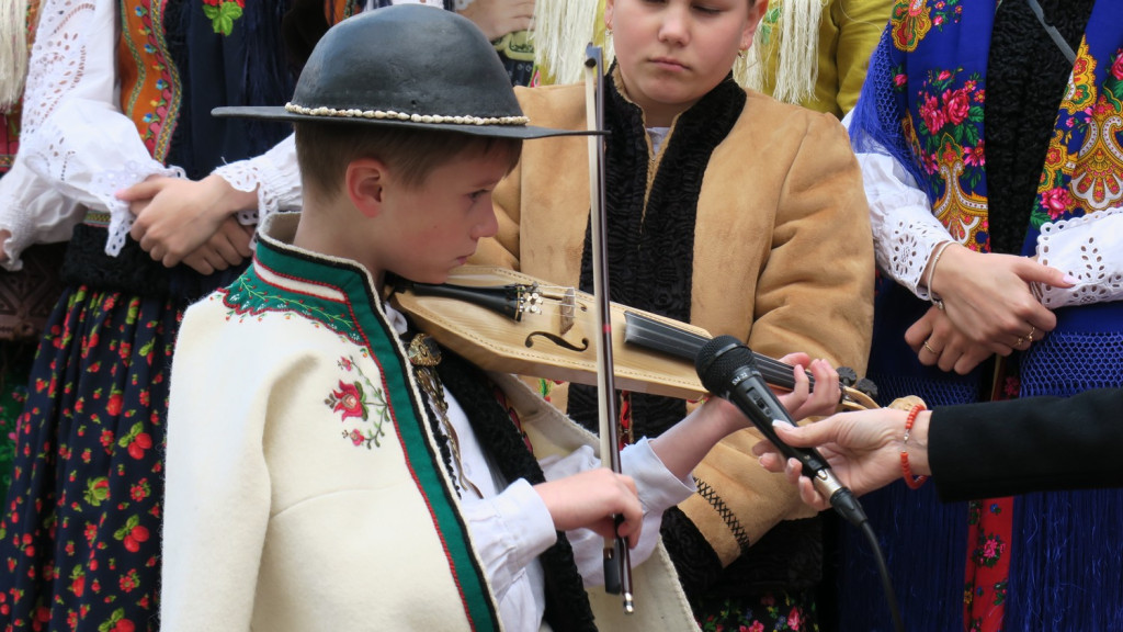 Harda młodość pod chmurką