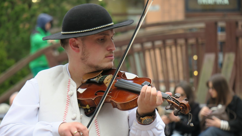 Harda młodość pod chmurką