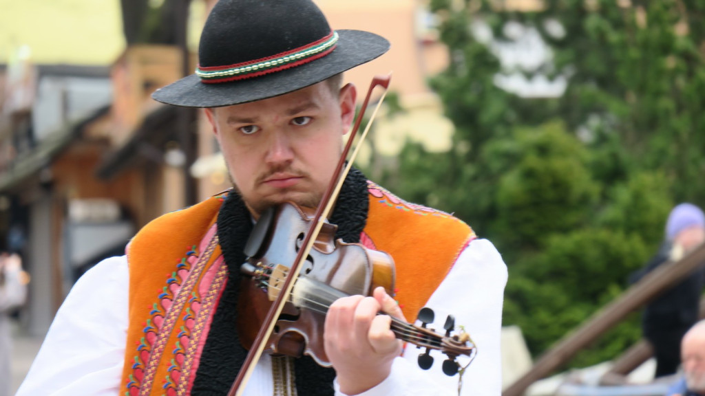 Harda młodość pod chmurką