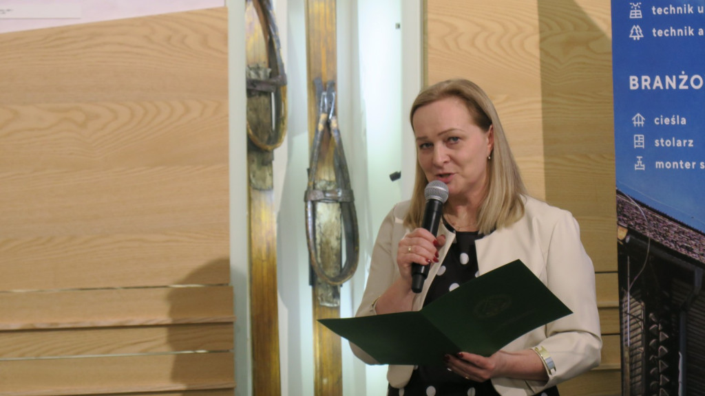 Półtora wieku tradycji ciesielskich i snycerskich pokoleń