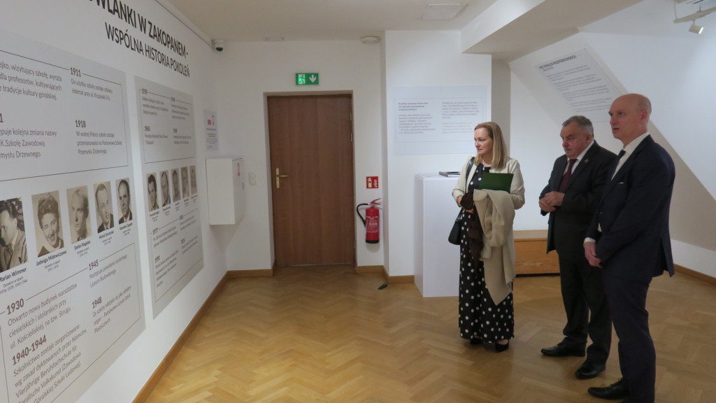 Półtora wieku tradycji ciesielskich i snycerskich pokoleń