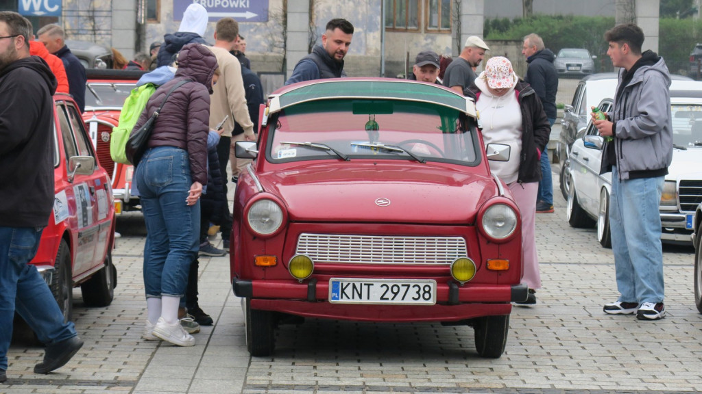 XXI Międzynarodowy Zlot Starych Samochodów w Zakopanem