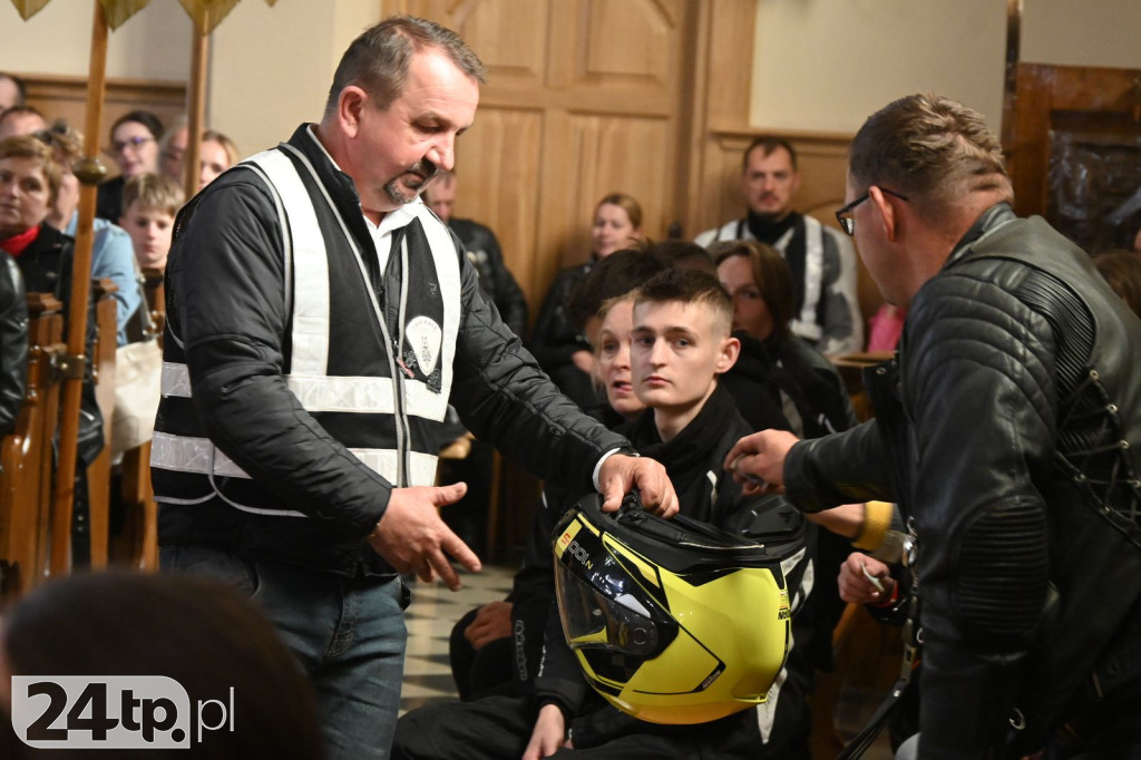 Motocykliści dojechali do Miętustwa