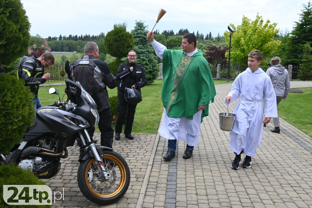 Motocykliści dojechali do Miętustwa