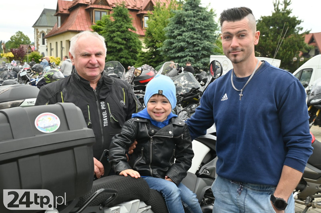 Motocykliści dojechali do Miętustwa
