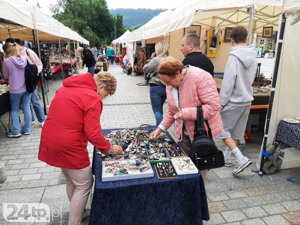 Kolekcjonerskie targi staroci pod Giewontem